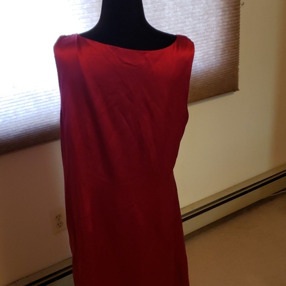 Dress - Picture 3 of 3